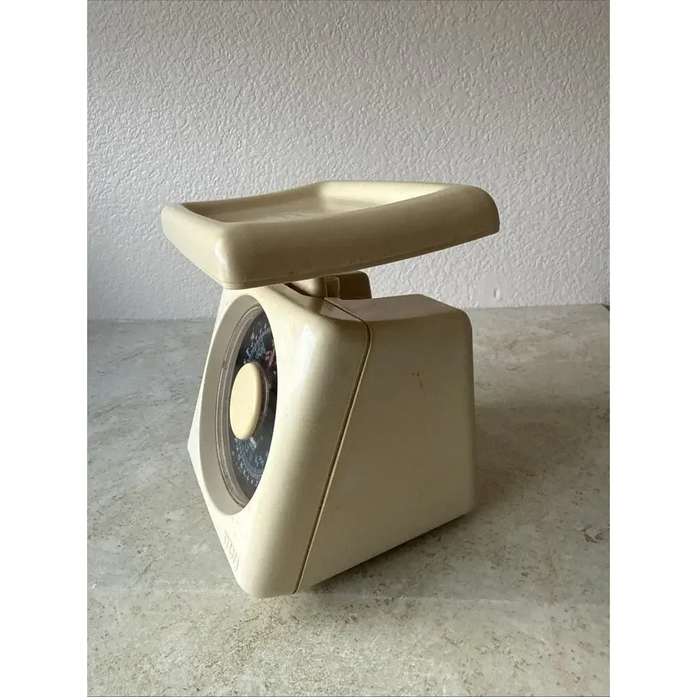 Vintage Kubota Japan kitchen Scale